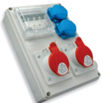 1x priza industriala : 5x16A IP44 400V 1 x priza industriala : 5x32A IP44 400V 2 x prize industriale : schuko 32A 250V